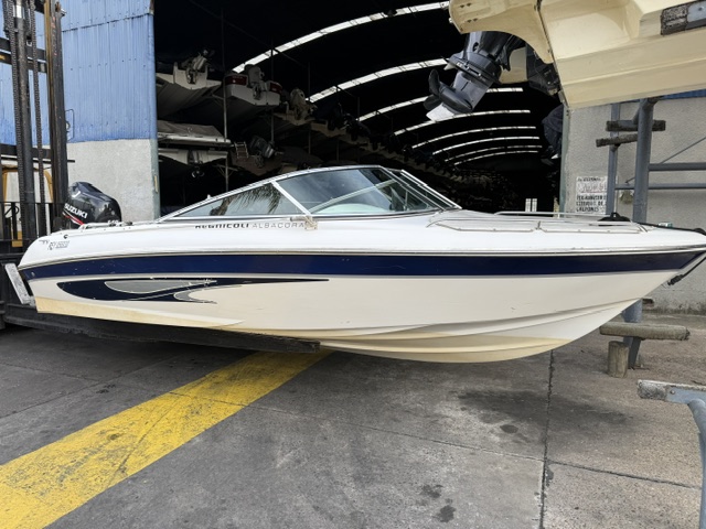 Albacora 2011 Suzuki 140 hp 4 t